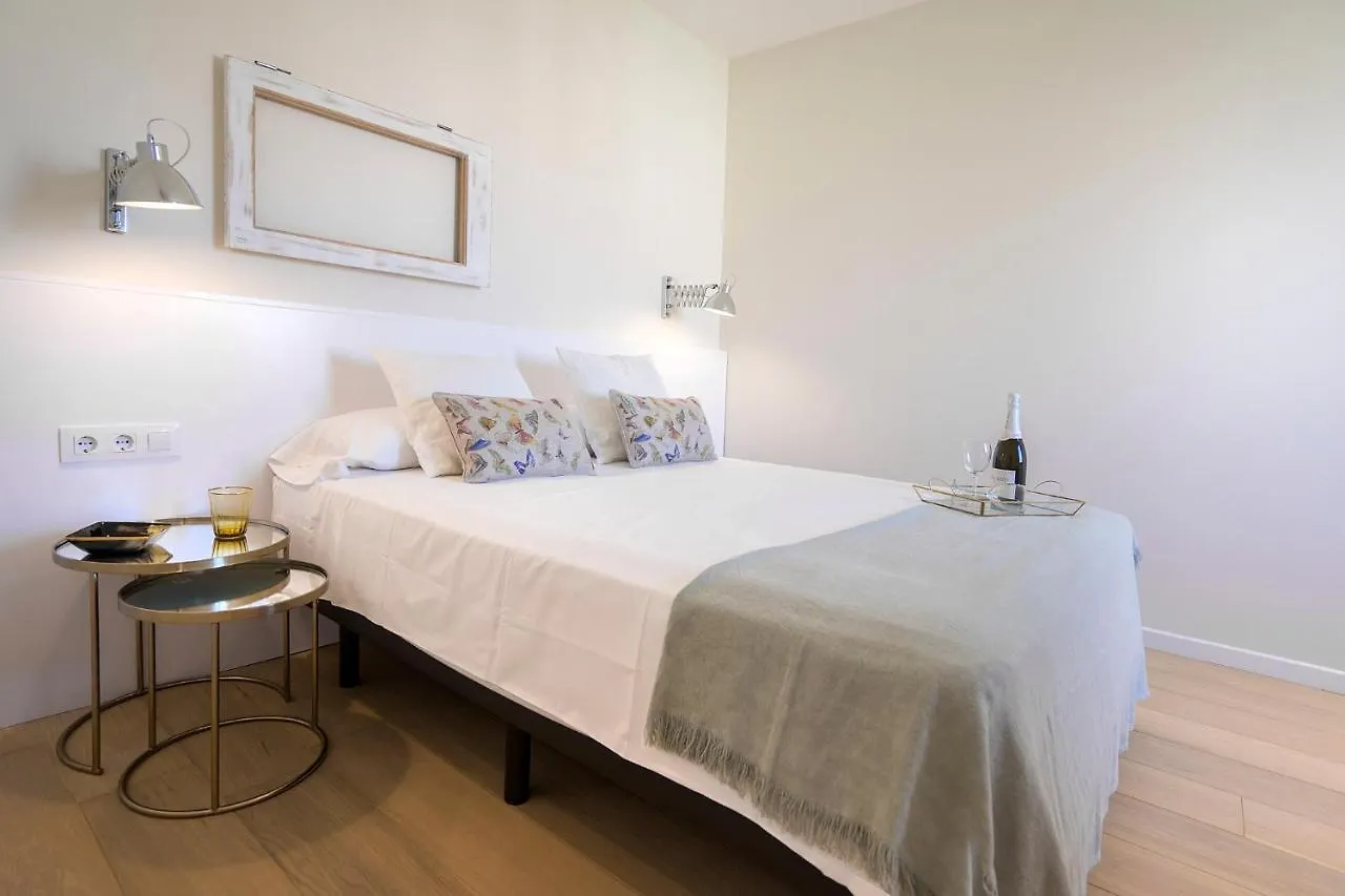 Friendly Rentals Gran Via Barcelona 0*,